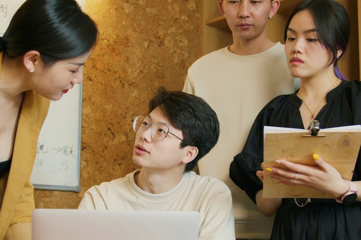 E-commerce assistant